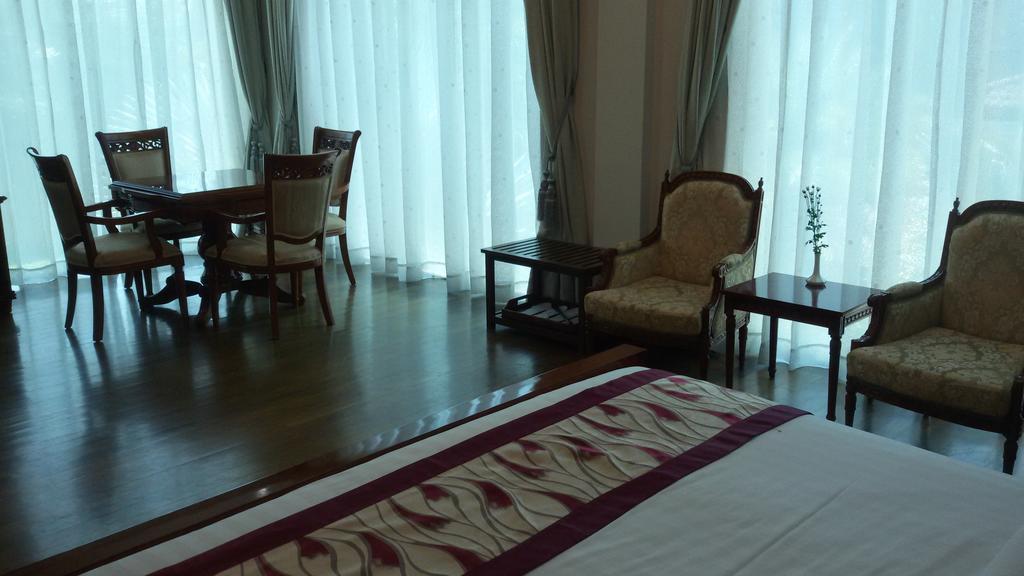 Palm Spring Resort Rangoon Kamer foto