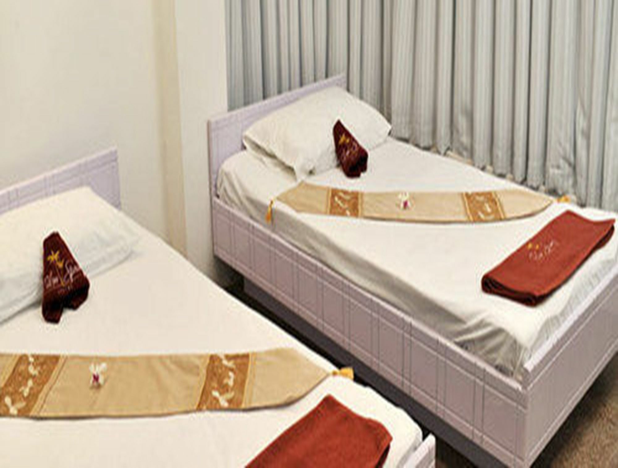Palm Spring Resort Rangoon Buitenkant foto