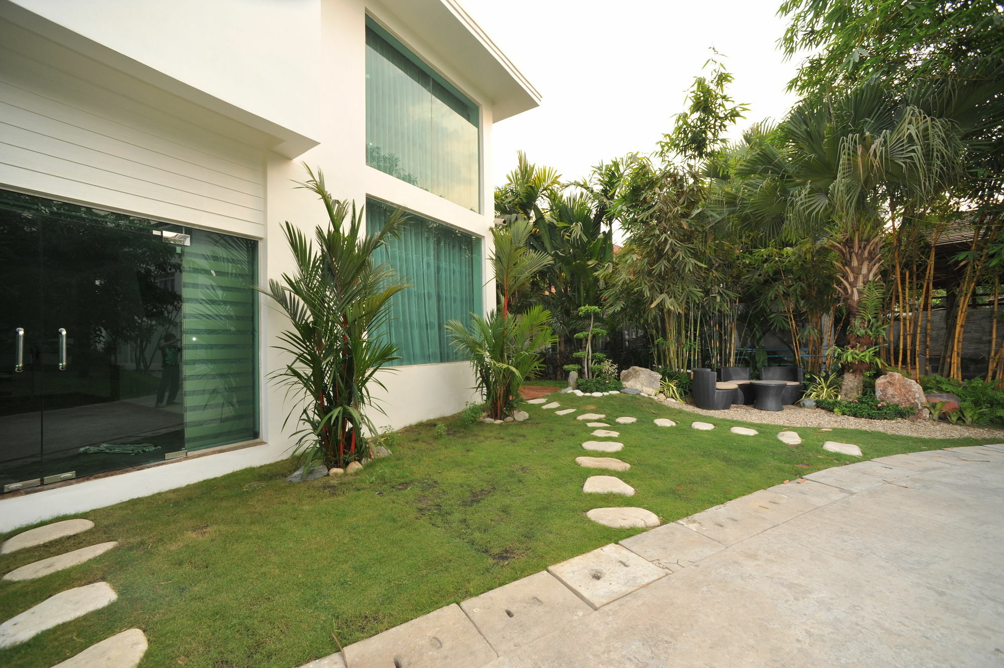 Palm Spring Resort Rangoon Buitenkant foto